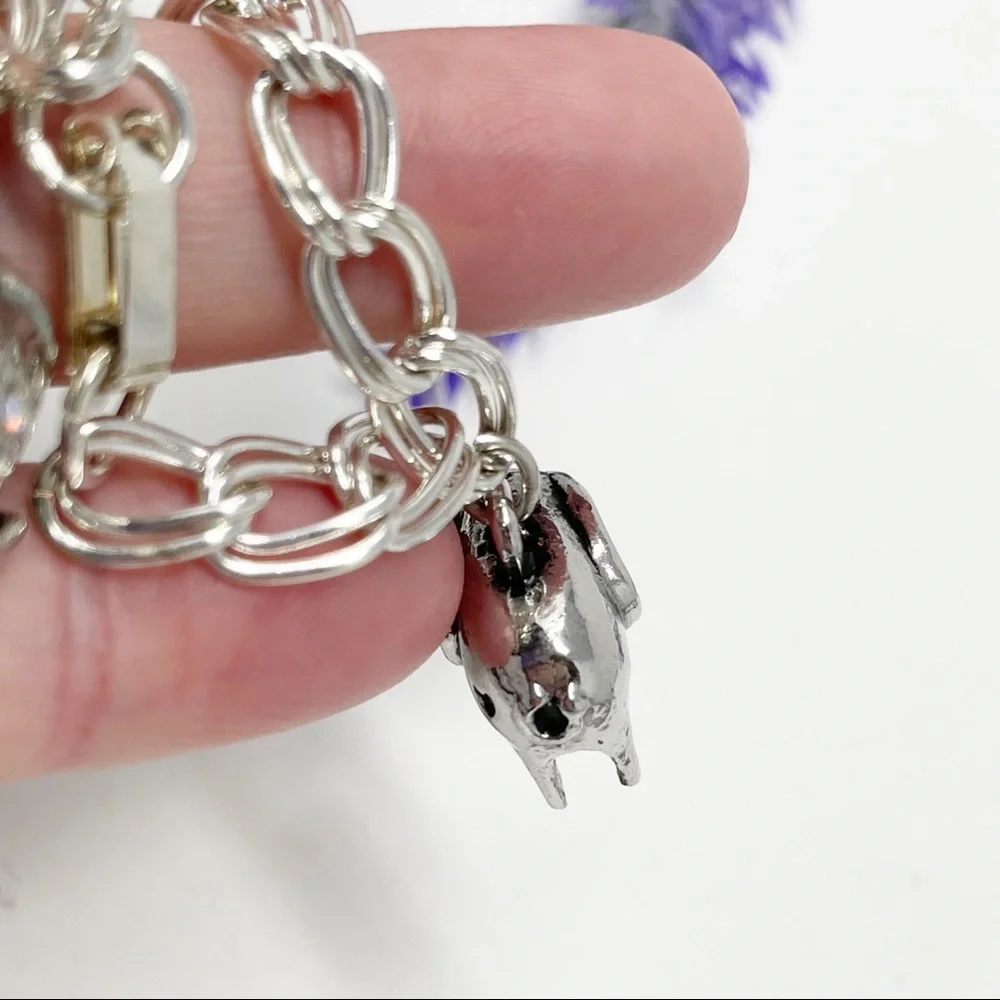 Chic Silver Elephant Charm Bracelet
